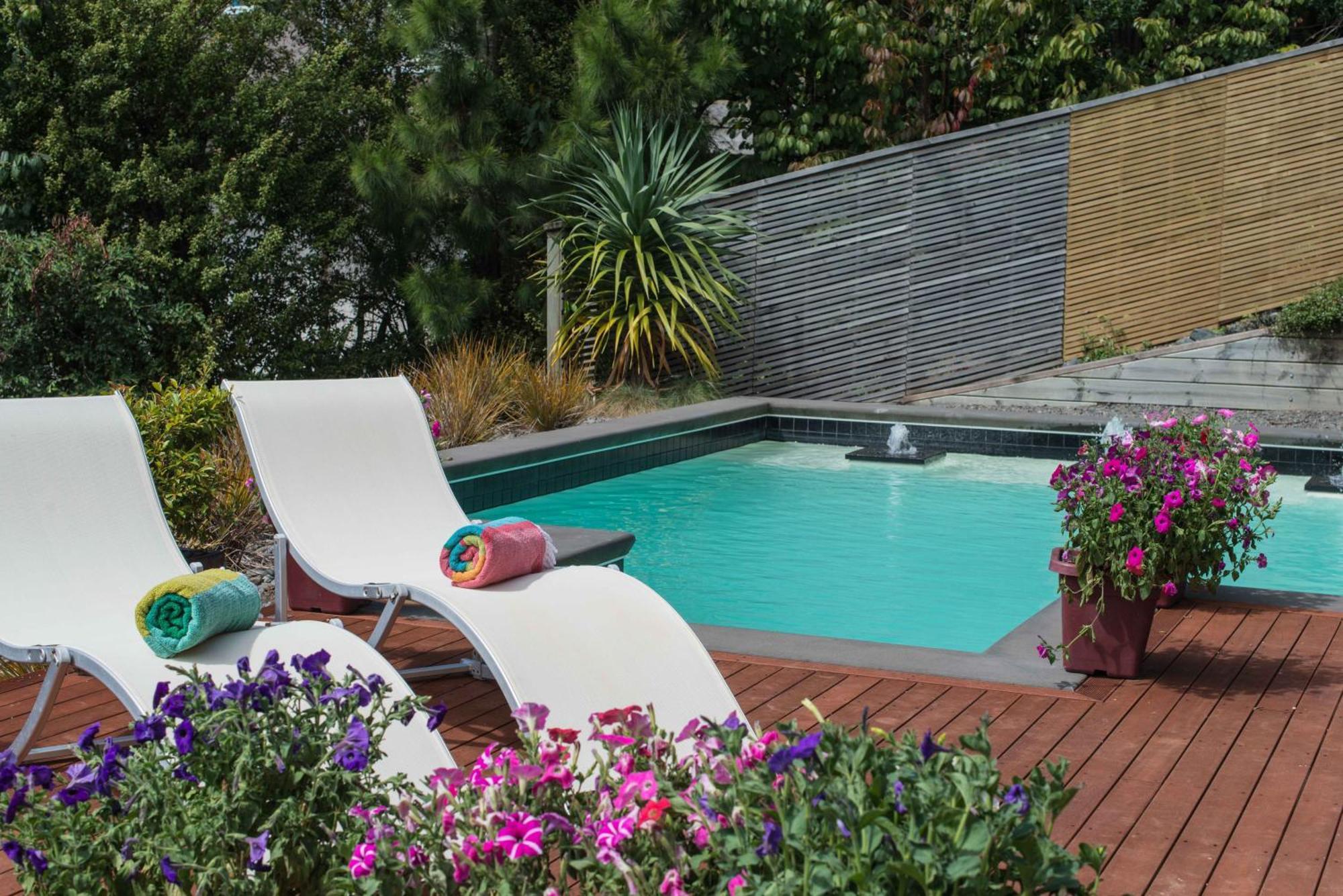 Decks Of Paihia Bed and Breakfast Buitenkant foto