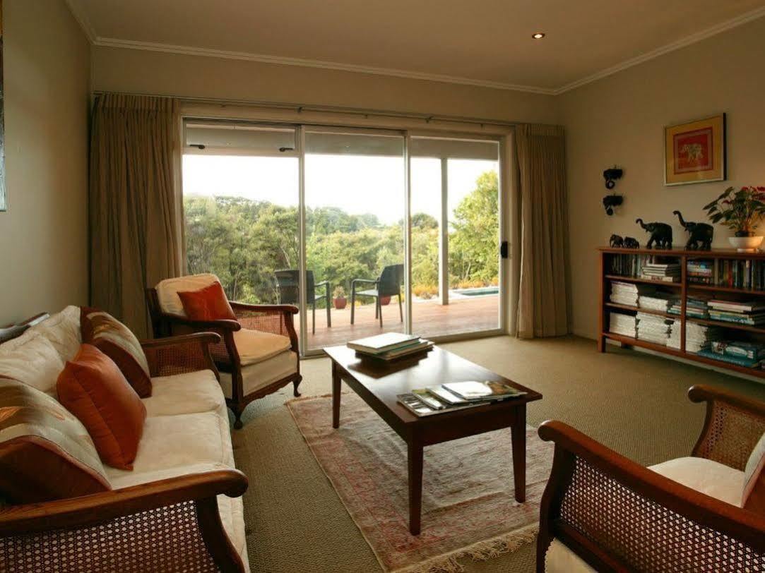 Decks Of Paihia Bed and Breakfast Buitenkant foto