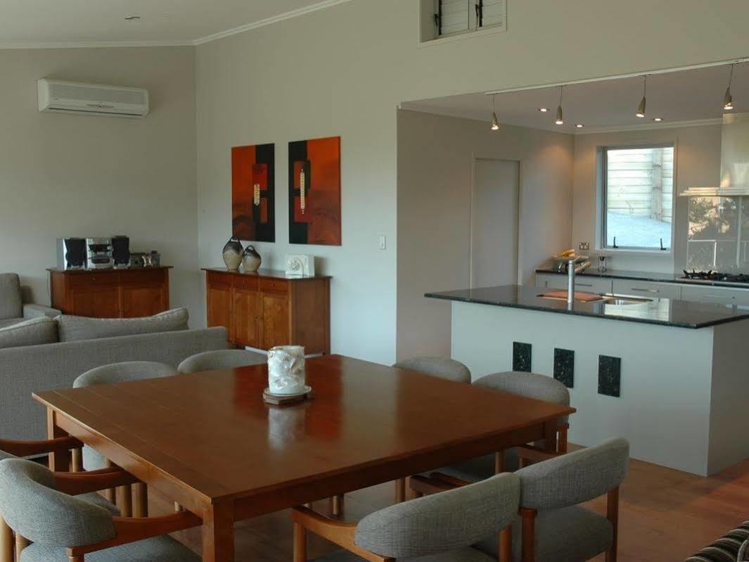 Decks Of Paihia Bed and Breakfast Buitenkant foto